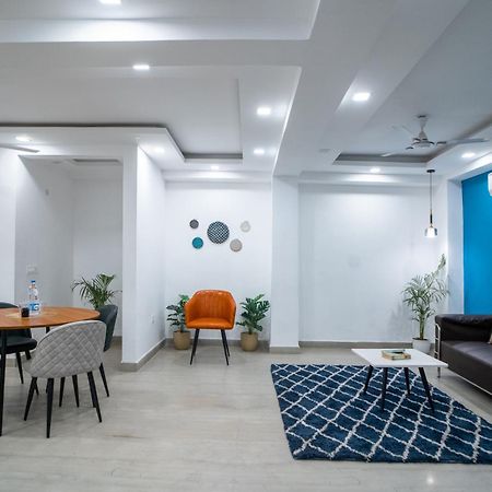Flxho Uno - Serviced Apartment & Rooms - Golf Course Road 古尔冈 外观 照片