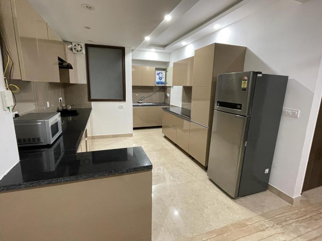 Flxho Uno - Serviced Apartment & Rooms - Golf Course Road 古尔冈 外观 照片