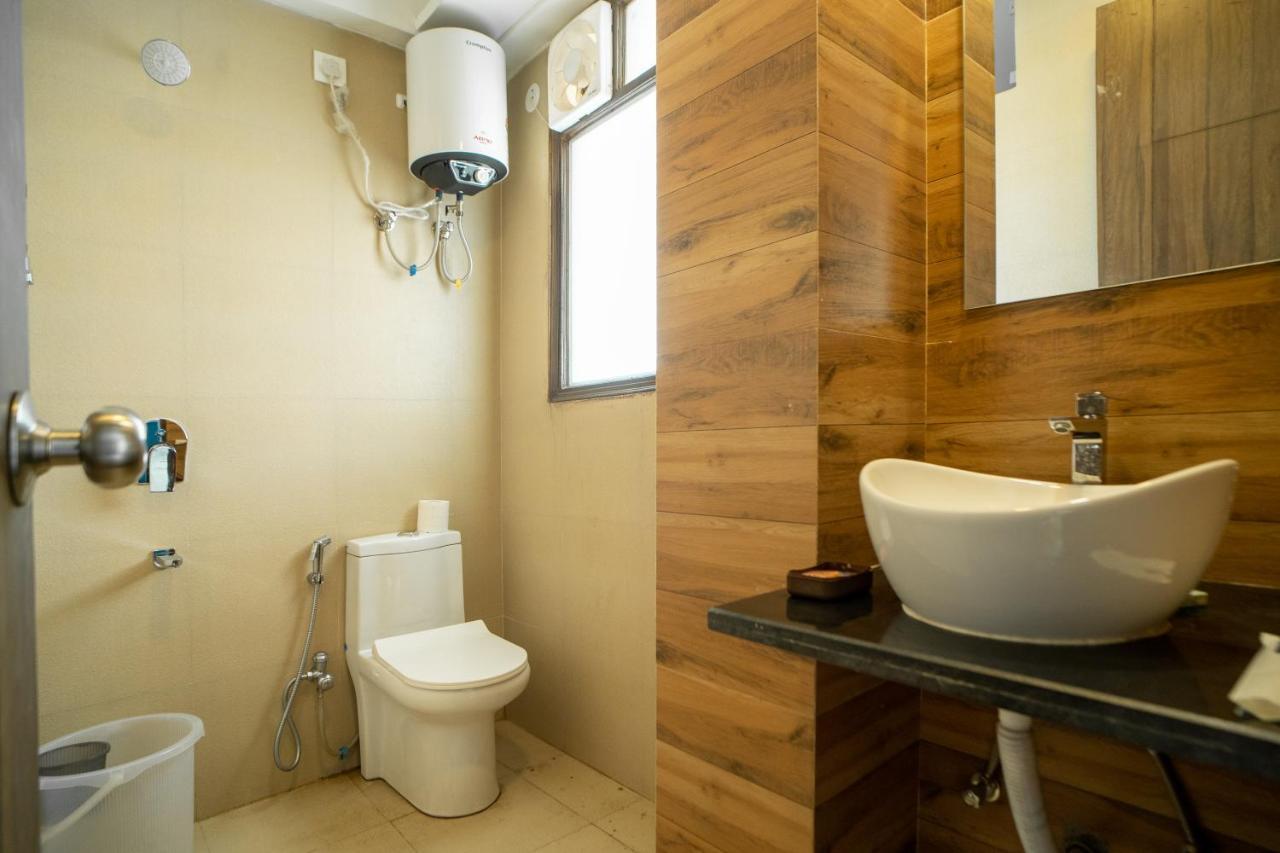 Flxho Uno - Serviced Apartment & Rooms - Golf Course Road 古尔冈 外观 照片